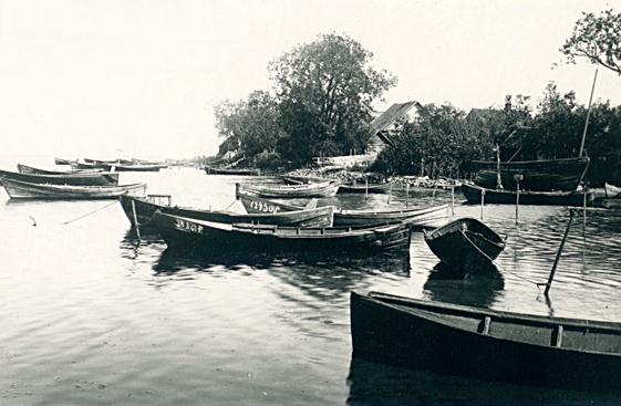 File:Piirissaare sadam kirde rannal 1921 [Eesti Rahva Muuseum 439-154_www.muis.ee].jpg